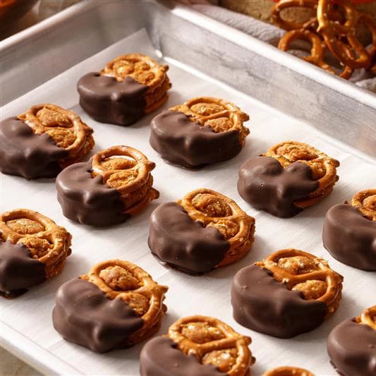 Peanut Butter Pretzel Bites 